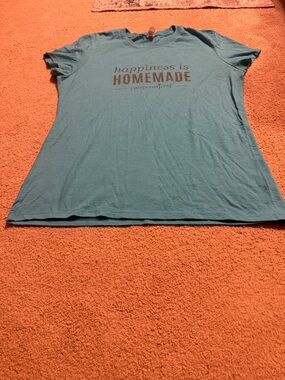 The Pampered Chef Teal Short Sleeve Tee "Happiness is Homemade"